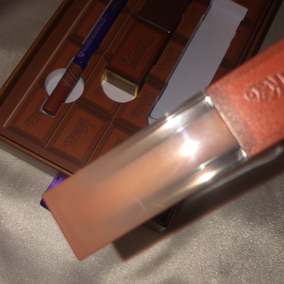 Glamlite x Willy Wonka 3PC Lip Kit Liner Lipstick & Lipgloss + Golden Ticket NIB - Picture 8 of 16